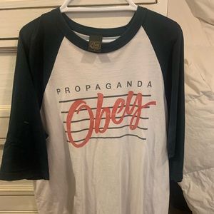 Men’s Obey baseball style T-shirt size XL